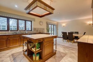 Kitchen/Diner- click for photo gallery